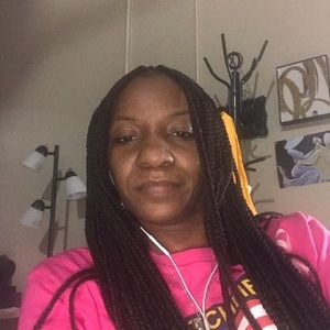 Meet your Posher, Denise